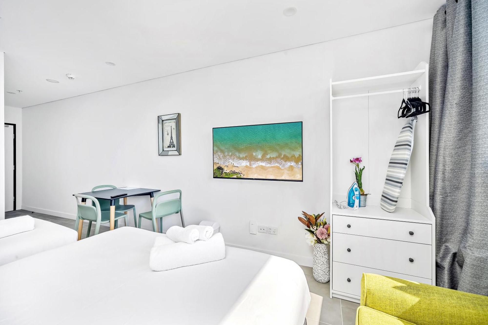 Arthur Hotel Bondi Junction No Reception And House Keeping No Sofa Bed シドニー エクステリア 写真